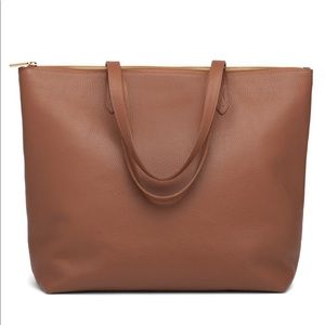 Cuyana Classic Leather Zippered Tote- never carried. Caramel pebbled leather